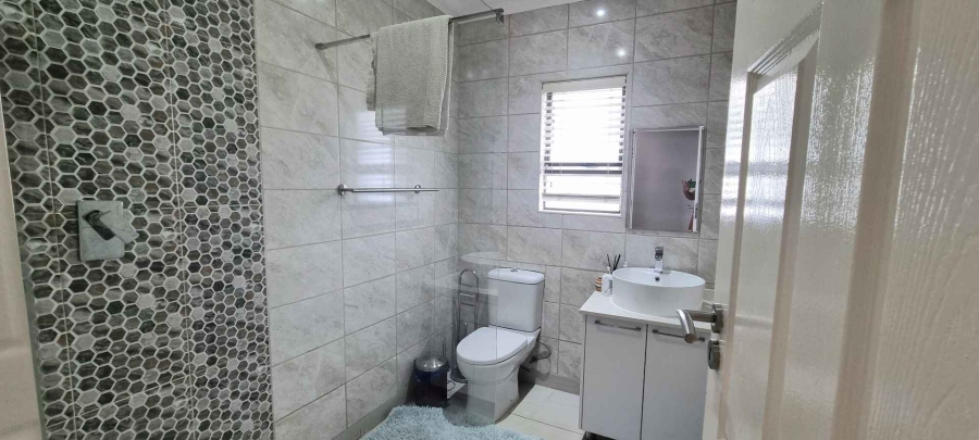 4 Bedroom Property for Sale in Wild Olive Estate Free State